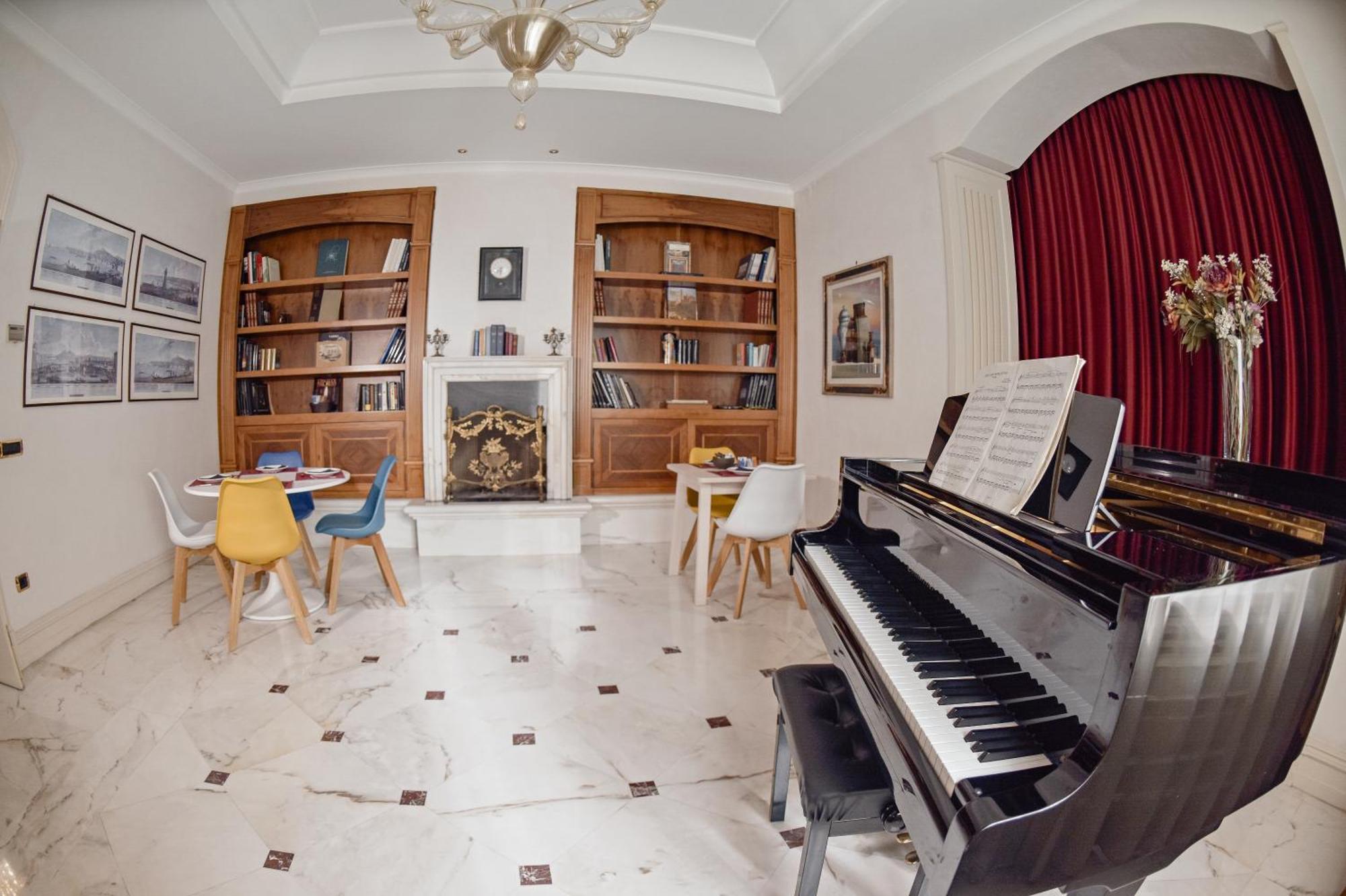 كازيرتا Al Centro Luxury Home المظهر الخارجي الصورة